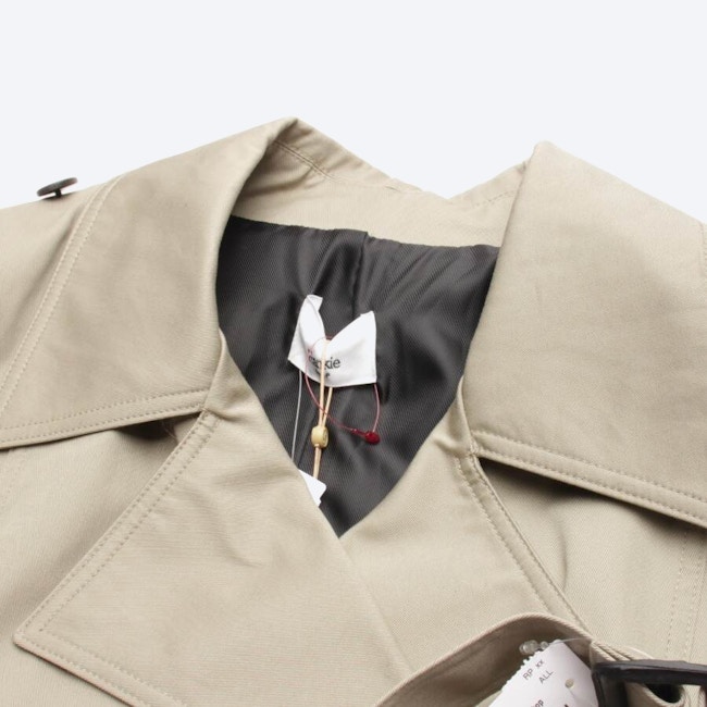 Image 3 of Trenchcoat XS Beige in color White | Vite EnVogue