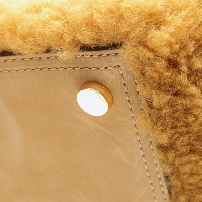 Bild 6 von Furry Cube Bag Handtasche Hellbraun in Farbe Braun | Vite EnVogue