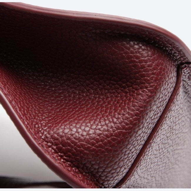 Image 7 of Crossbody Bag Bordeaux in color Red | Vite EnVogue