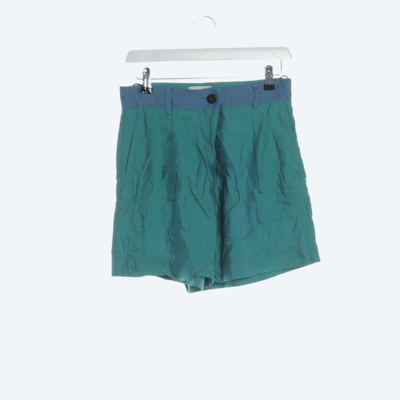 Image 1 of Shorts 32 Green in color Green | Vite EnVogue