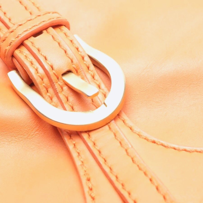 Image 7 of Shoulder Bag Orange in color Orange | Vite EnVogue