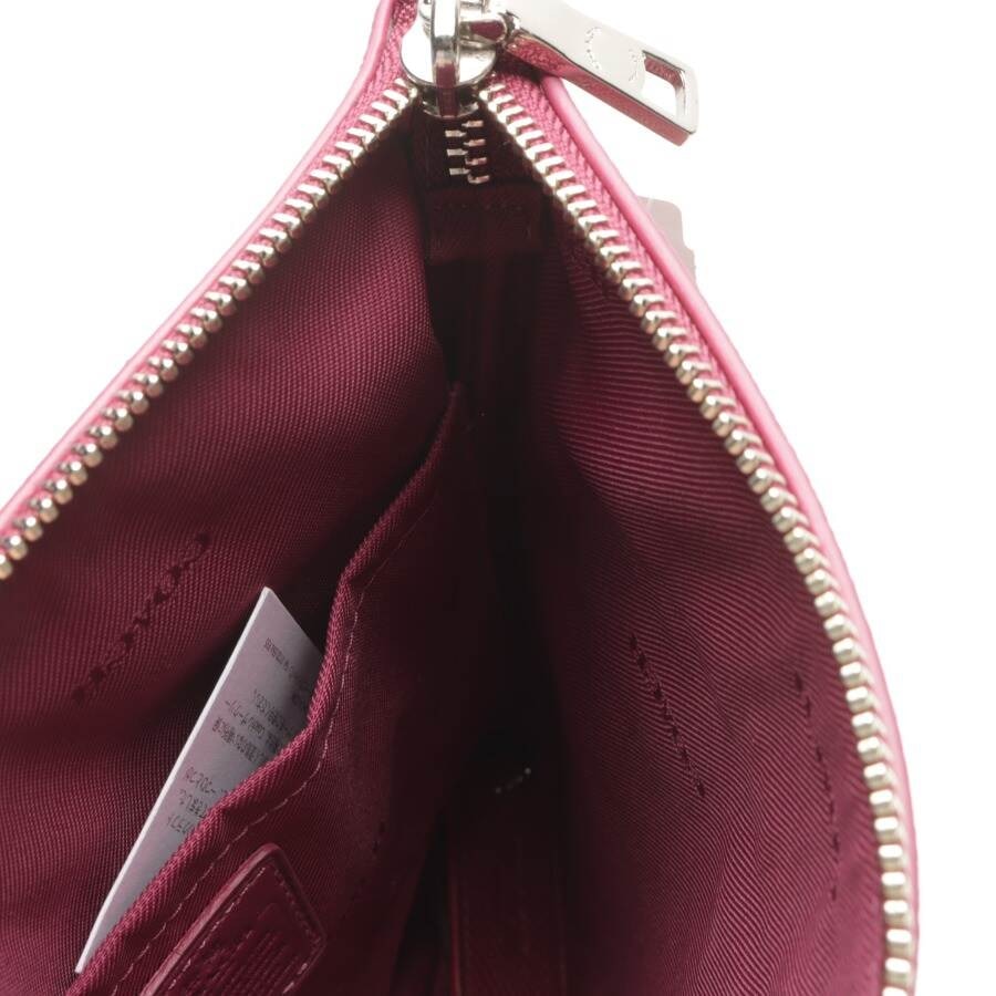 Image 3 of Crossbody Bag Fuchsia in color Pink | Vite EnVogue