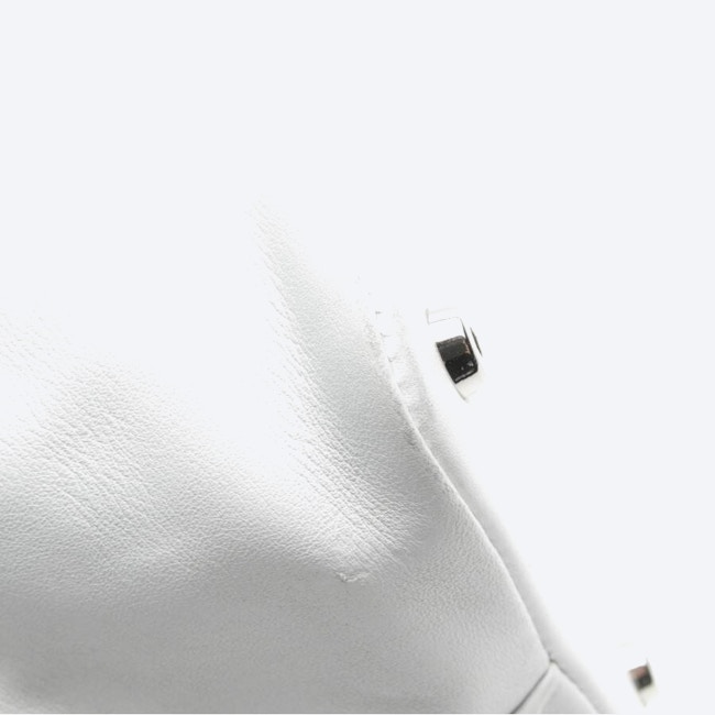 Bild 6 von Handtasche Hellgrau in Farbe Grau | Vite EnVogue