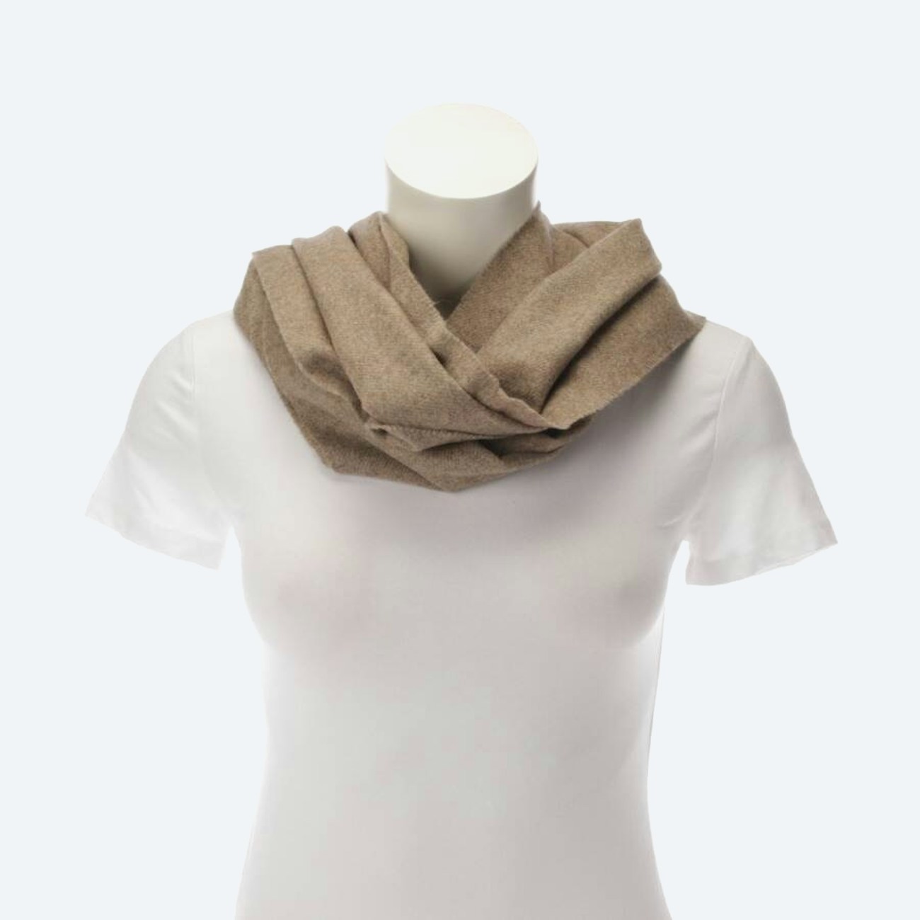 Image 1 of Wool Shawl Camel in color Brown | Vite EnVogue