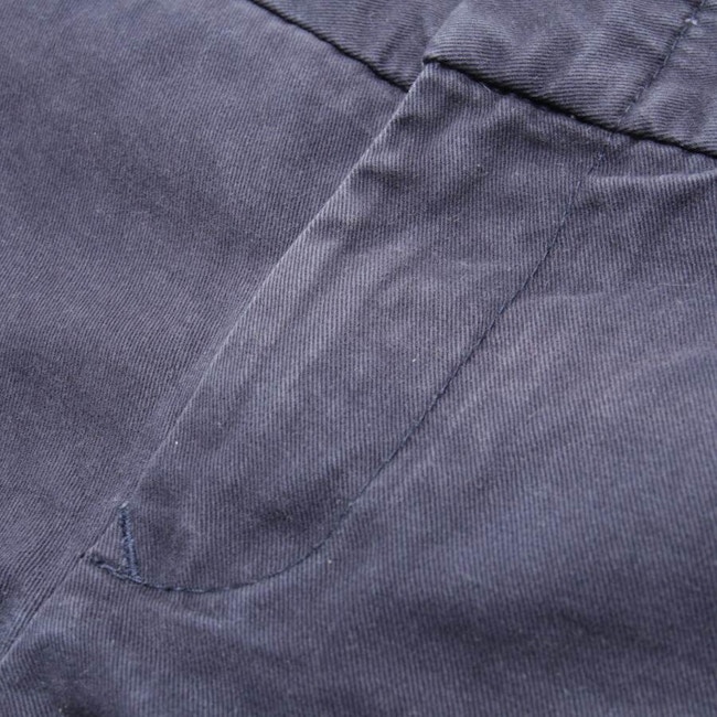 Image 3 of Shorts 34 Navy in color Blue | Vite EnVogue