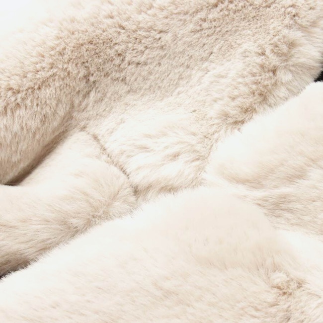 Image 3 of Winter Coat 42 Beige in color White | Vite EnVogue