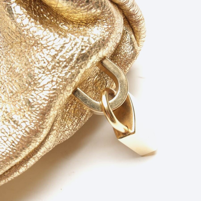 Image 7 of Clutch Gold in color Metallic | Vite EnVogue