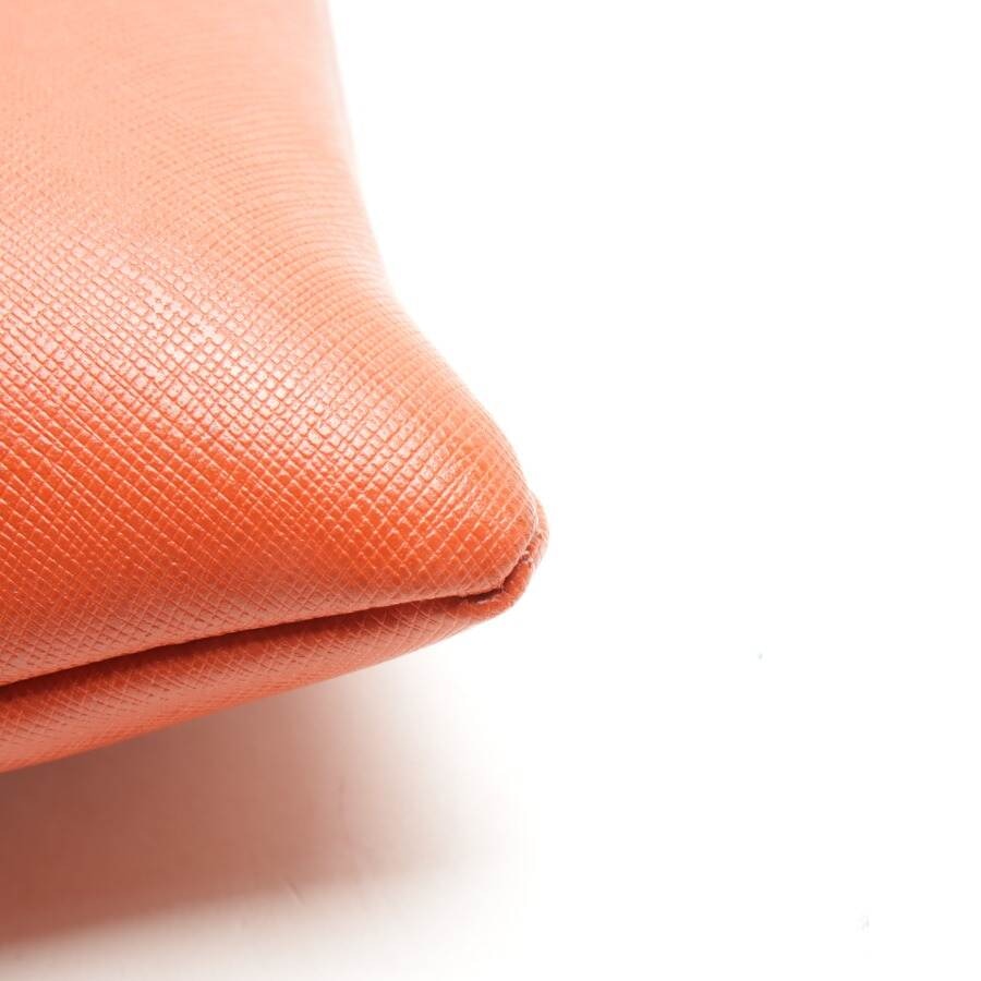 Image 4 of Crossbody Bag Dark Orange in color Orange | Vite EnVogue