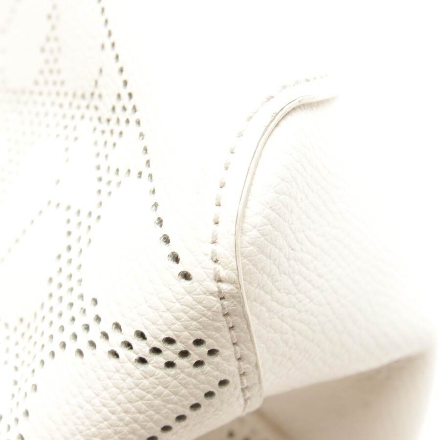 Image 4 of Shoulder Bag Beige in color White | Vite EnVogue