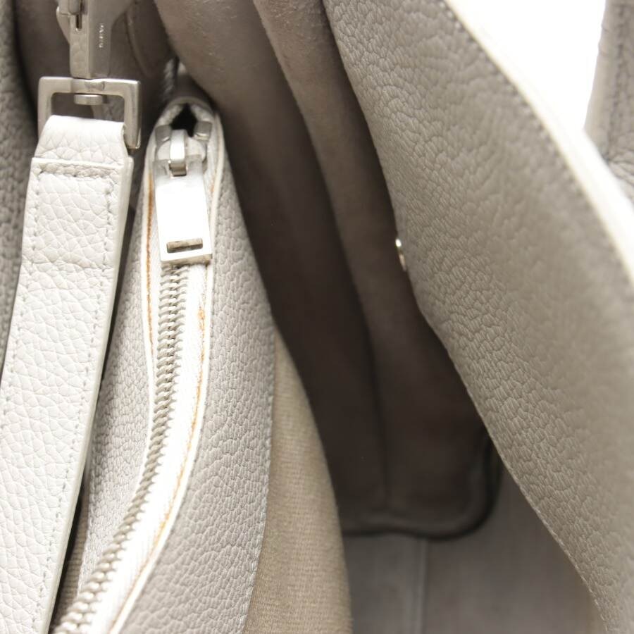Image 5 of Sac Du Jour Handbag Light Gray in color Gray | Vite EnVogue