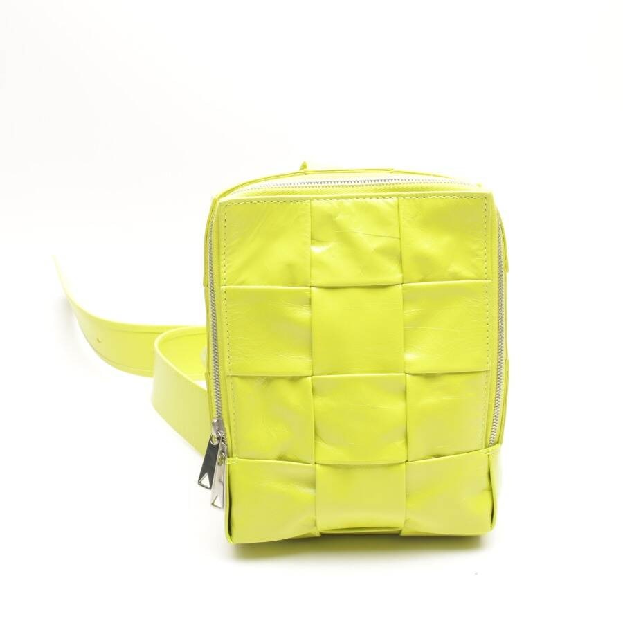 Image 1 of Shoulder Bag Green in color Green | Vite EnVogue