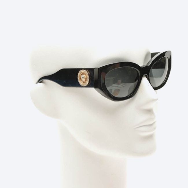 Image 2 of 4376-B Sunglasses Black in color Black | Vite EnVogue