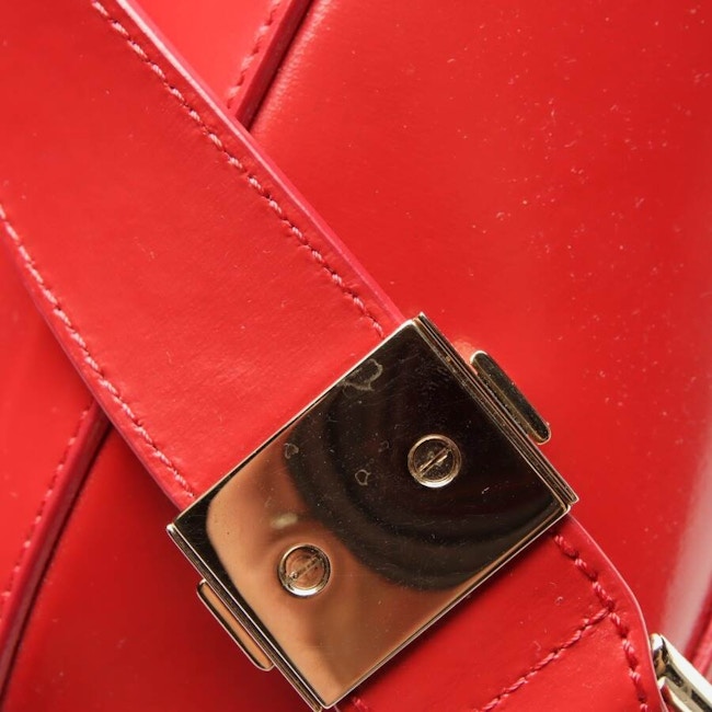Image 6 of Antigona Medium Handbag Red in color Red | Vite EnVogue