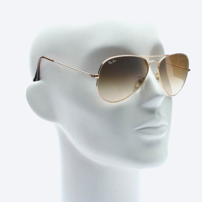 Image 2 of RB 3025 Sunglasses Gold in color Metallic | Vite EnVogue