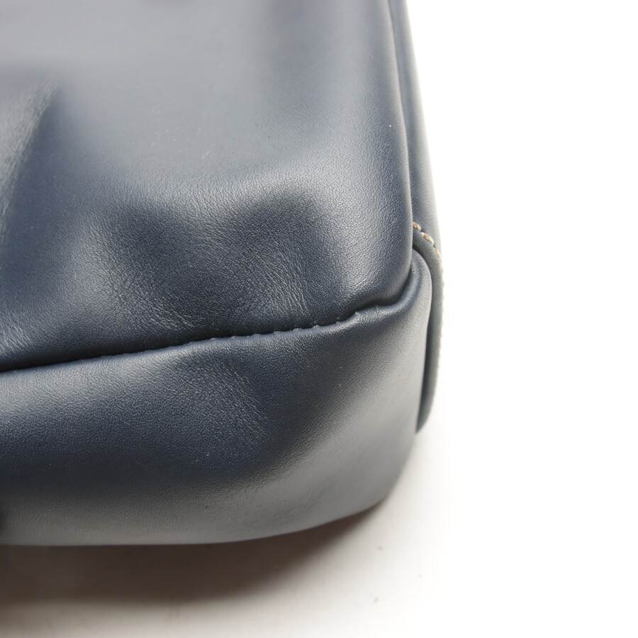 Image 4 of Crossbody Bag Navy in color Blue | Vite EnVogue