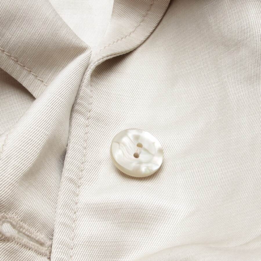 Image 4 of Blazer S Beige in color White | Vite EnVogue