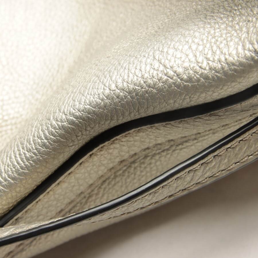 Image 5 of Shoulder Bag Rose Gold in color Metallic | Vite EnVogue