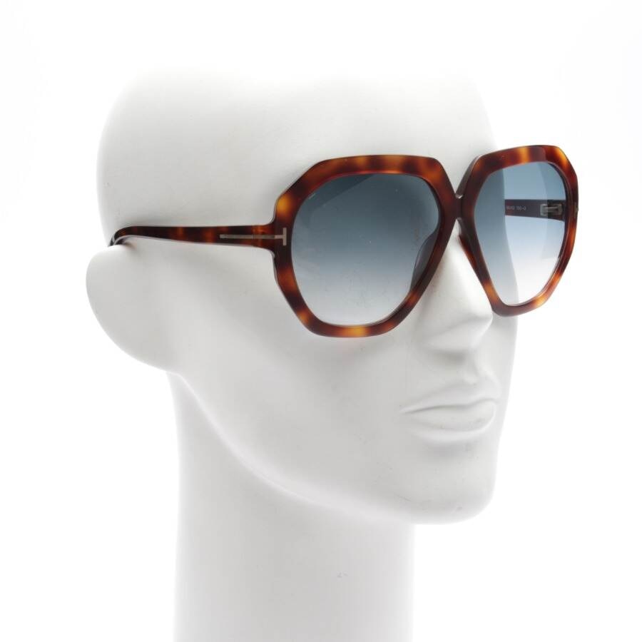 Image 2 of Pippa Sunglasses Brown in color Brown | Vite EnVogue