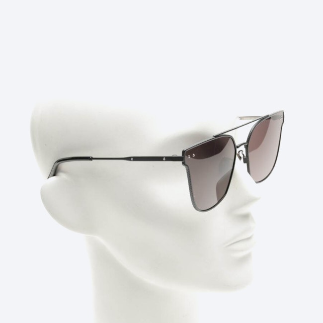 Image 2 of BV0140S Sunglasses Black in color Black | Vite EnVogue