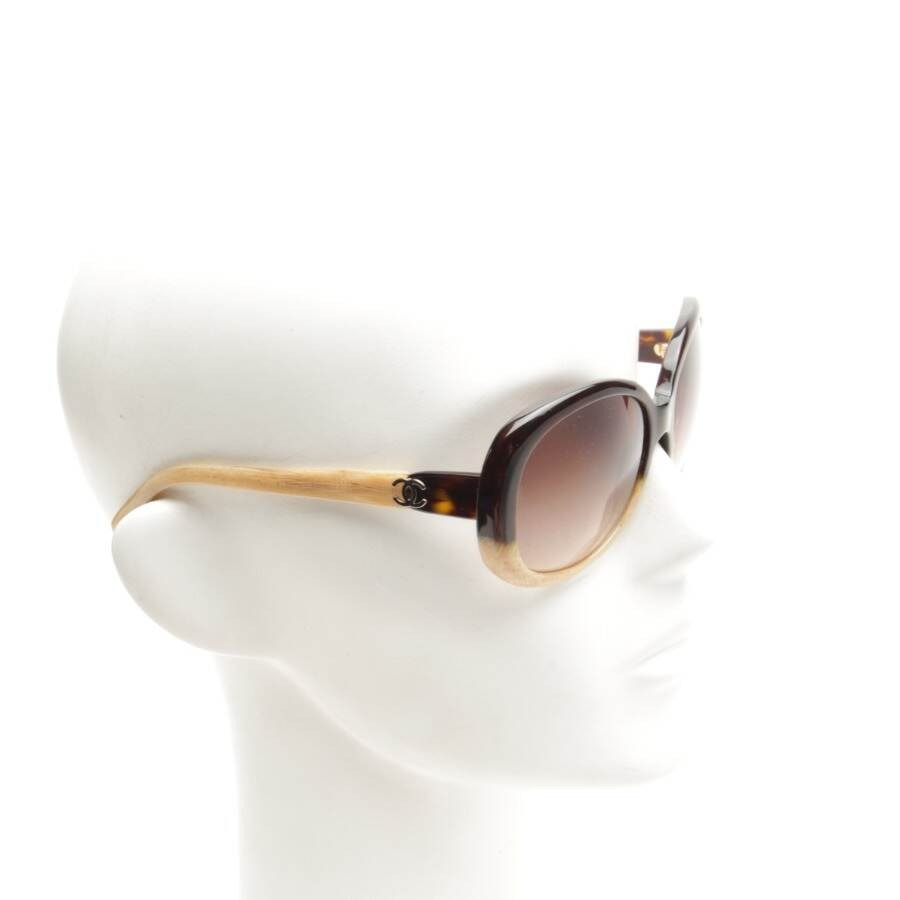 Image 2 of 5176 Sunglasses Dark Brown in color Brown | Vite EnVogue