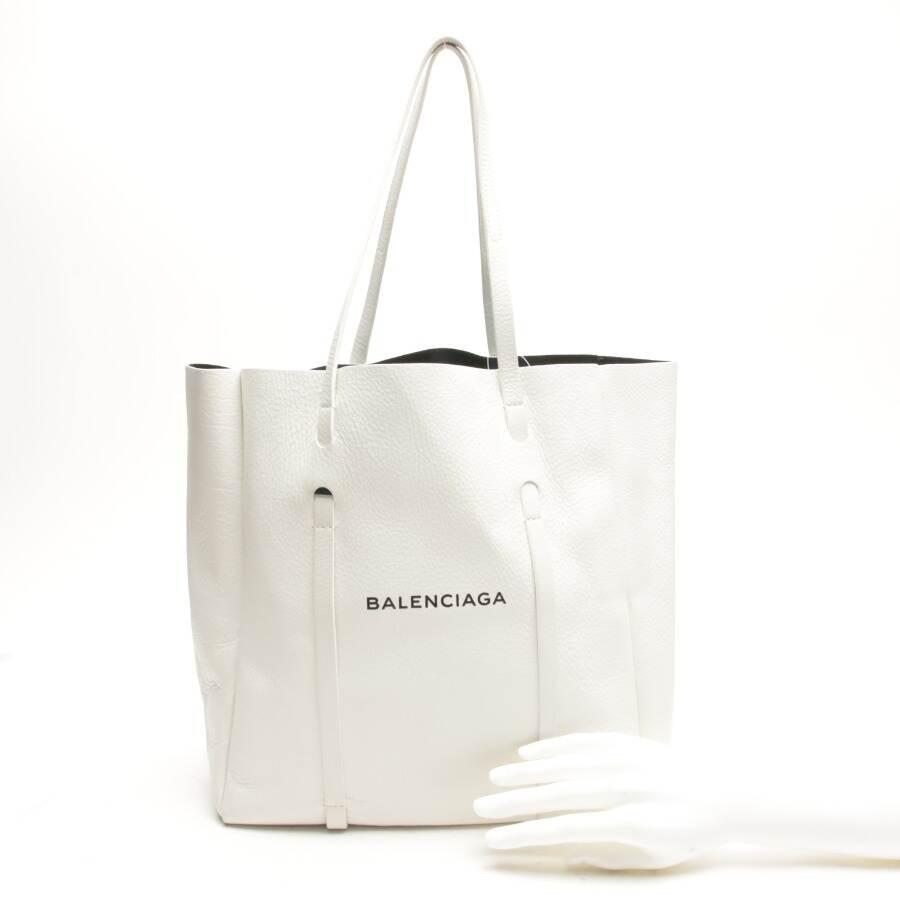 Image 4 of Shopper White in color White | Vite EnVogue