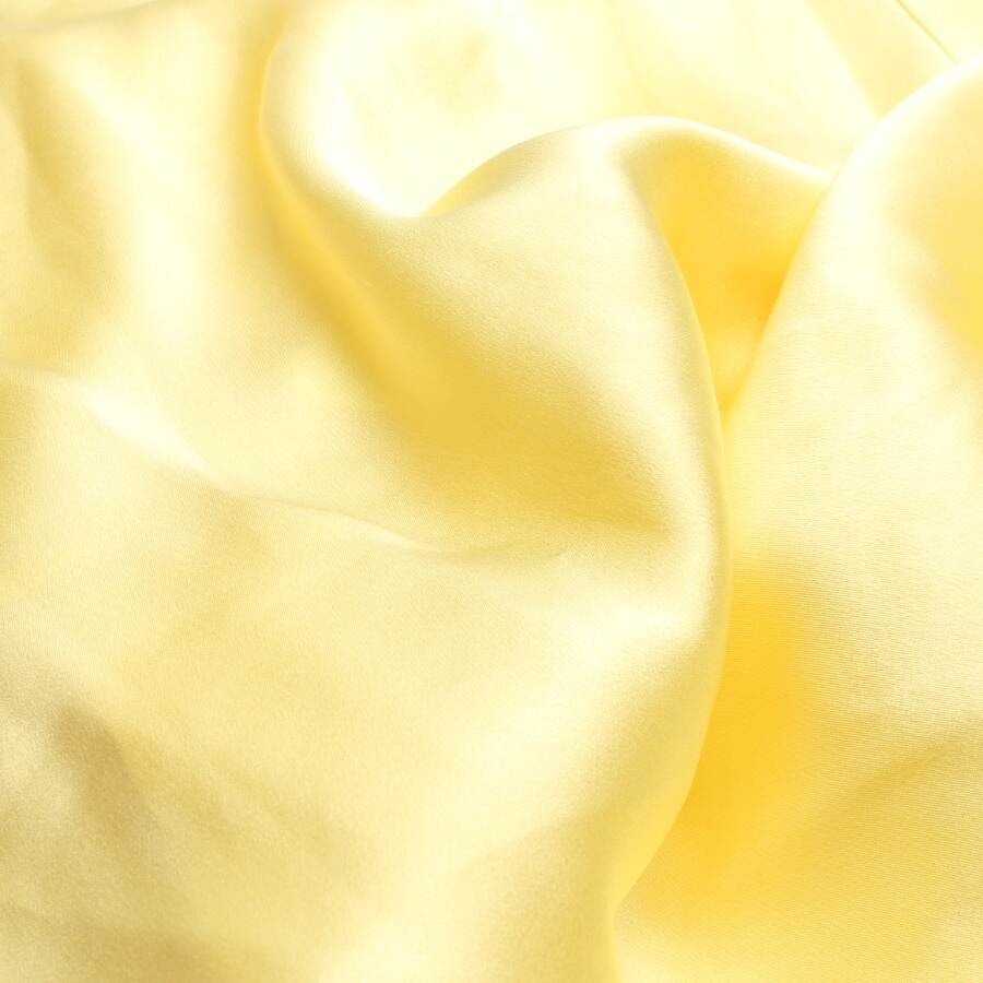 Image 3 of Silk Top S Yellow in color Yellow | Vite EnVogue