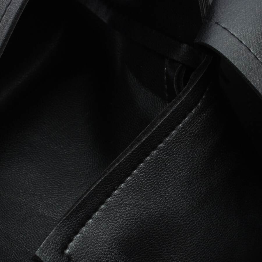 Image 3 of Between-seasons Coat M Black in color Black | Vite EnVogue