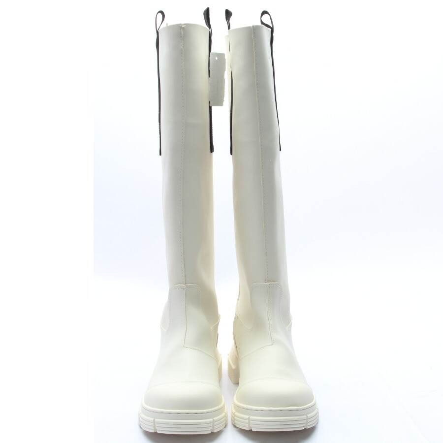 Image 2 of Boots EUR 40 Cream in color White | Vite EnVogue