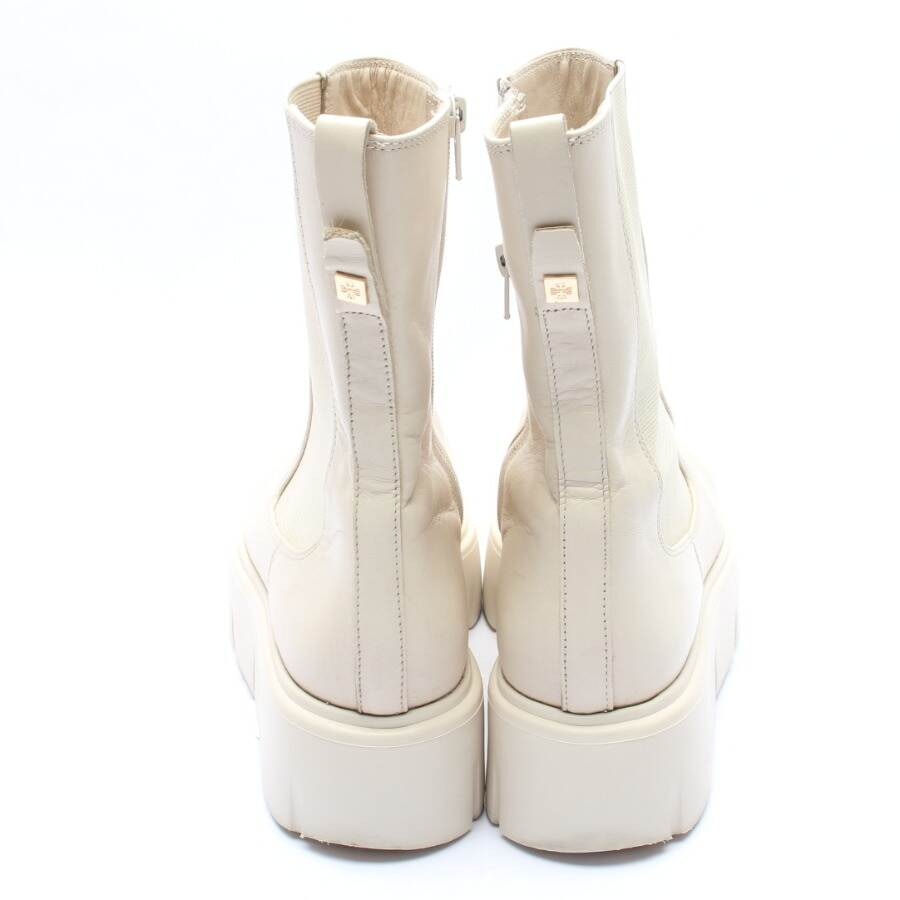 Image 3 of Ankle Boots EUR 40 Cream in color White | Vite EnVogue