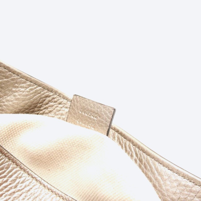 Image 6 of Soho Tote Shoulder Bag Gold in color Metallic | Vite EnVogue