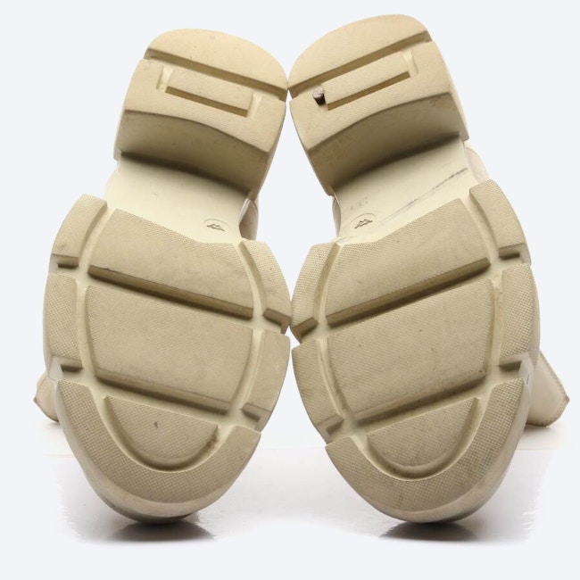 Image 4 of Chelsea Boots EUR 42 Beige in color White | Vite EnVogue