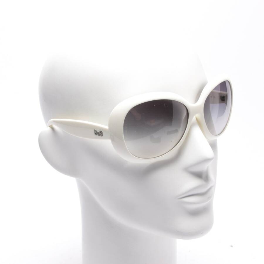 Image 2 of 8058 Sunglasses White in color White | Vite EnVogue