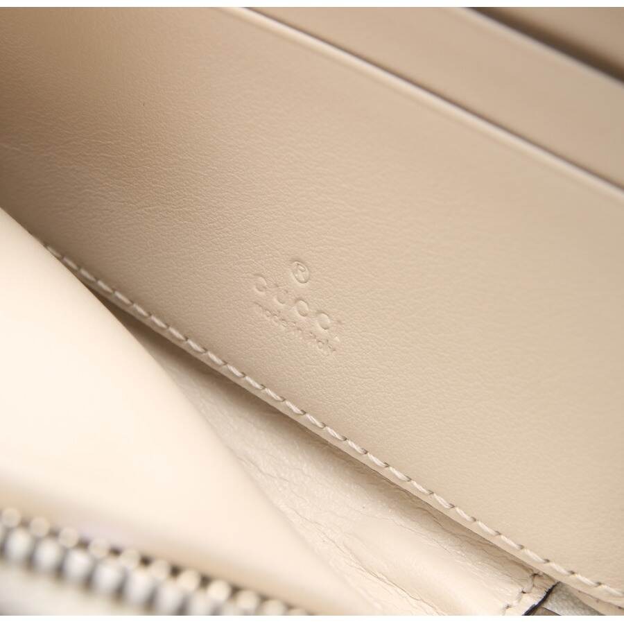 Image 3 of Wallet Cream in color White | Vite EnVogue