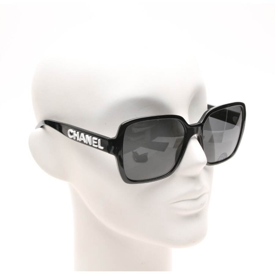 Image 2 of 5408 Sunglasses Black in color Black | Vite EnVogue
