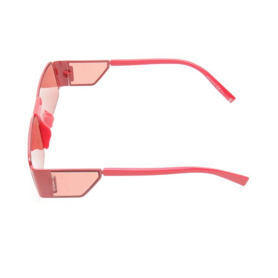 Image 3 of GV 7165/S Sunglasses Red in color Red | Vite EnVogue