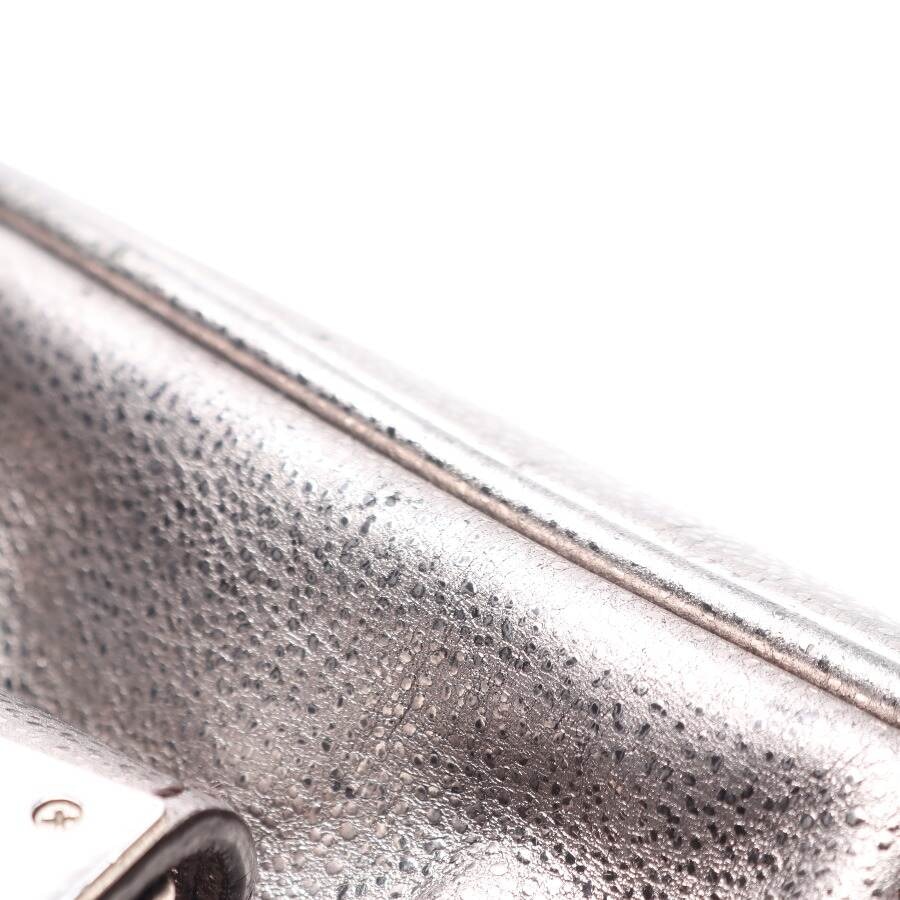 Image 8 of Shoulder Bag Silver in color Metallic | Vite EnVogue