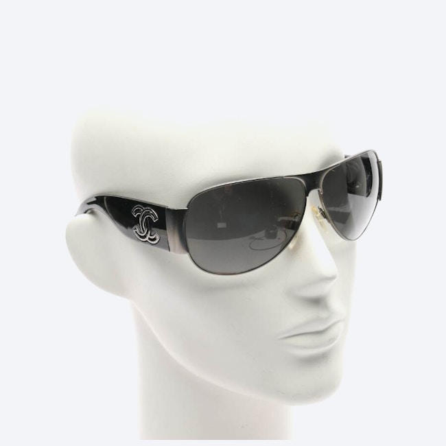 Image 2 of 4153 Sunglasses Silver in color Metallic | Vite EnVogue