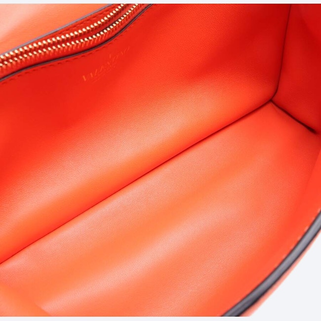 Image 5 of Shoulder Bag Orange in color Orange | Vite EnVogue
