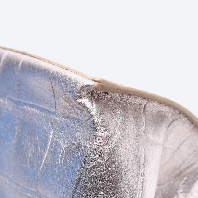 Image 7 of Handbag Silver in color Metallic | Vite EnVogue