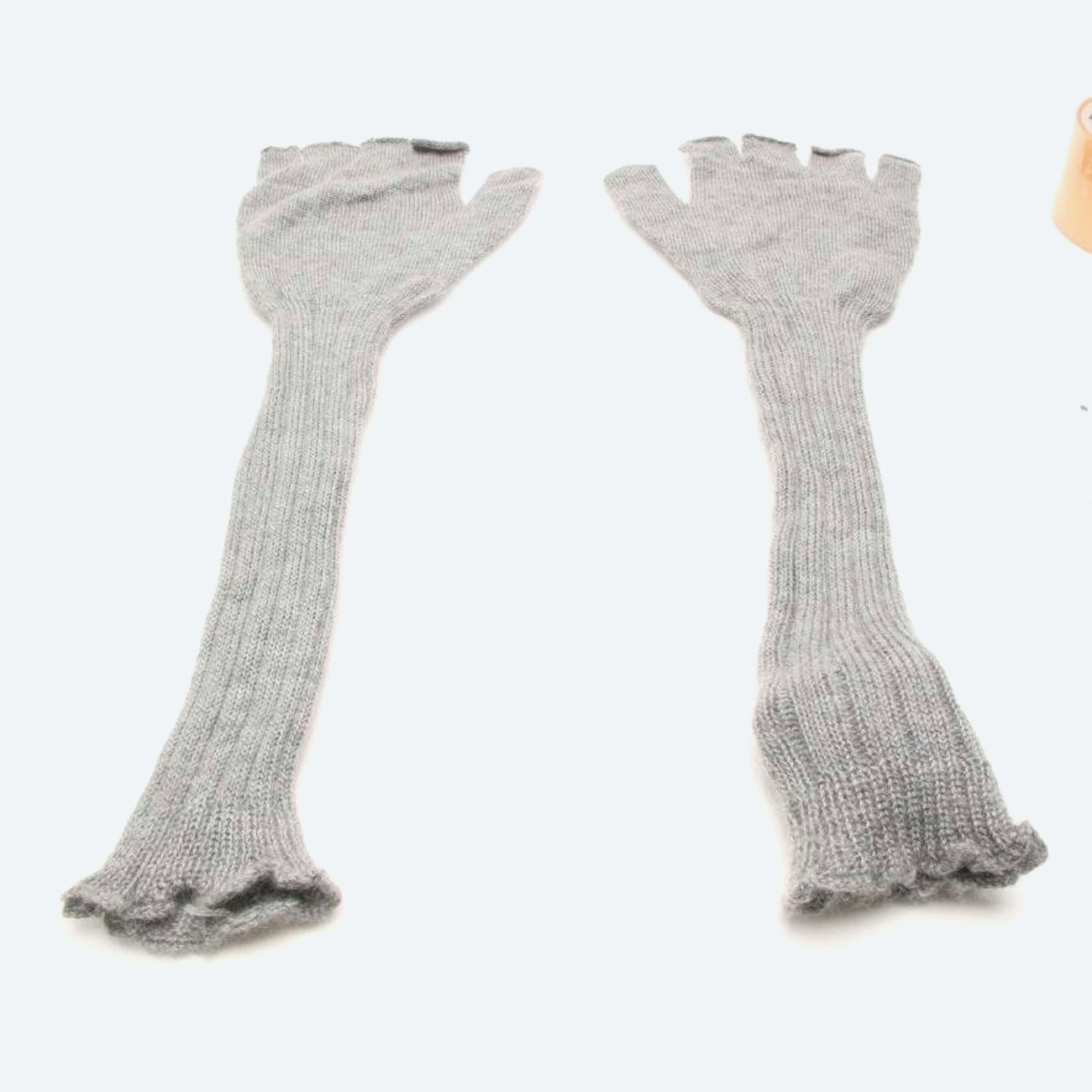 Image 1 of Cashmere Mittens Gray in color Gray | Vite EnVogue