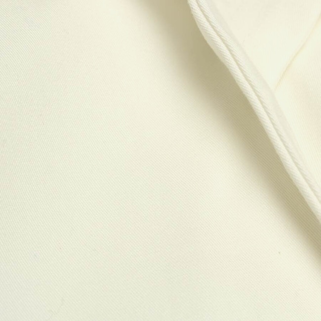 Image 3 of Blazer 32 Cream in color White | Vite EnVogue