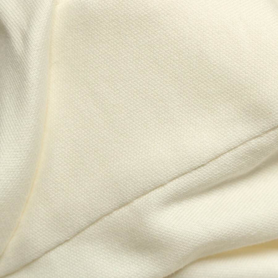 Image 3 of T-Shirt 32 White in color White | Vite EnVogue