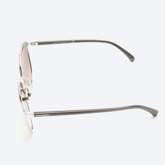 Image 3 of 4222 Sunglasses Silver in color Metallic | Vite EnVogue