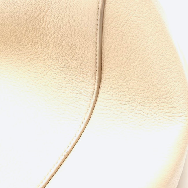 Image 8 of Antigona Medium Handbag Beige in color White | Vite EnVogue