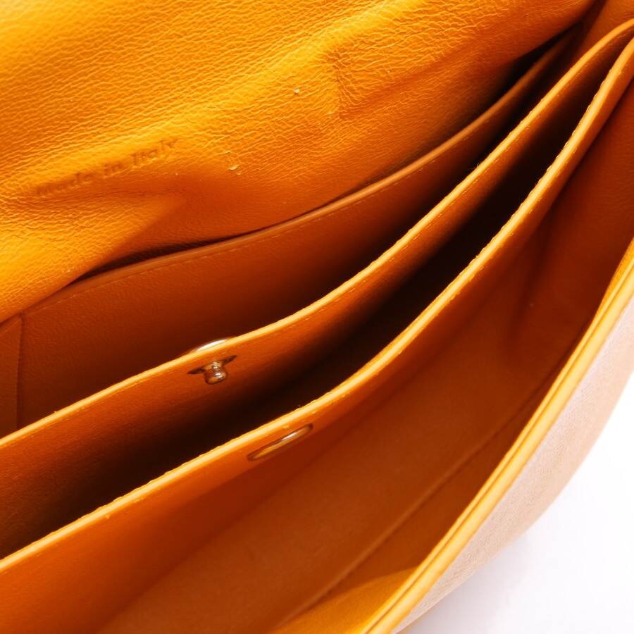 Image 5 of Shoulder Bag Orange in color Orange | Vite EnVogue