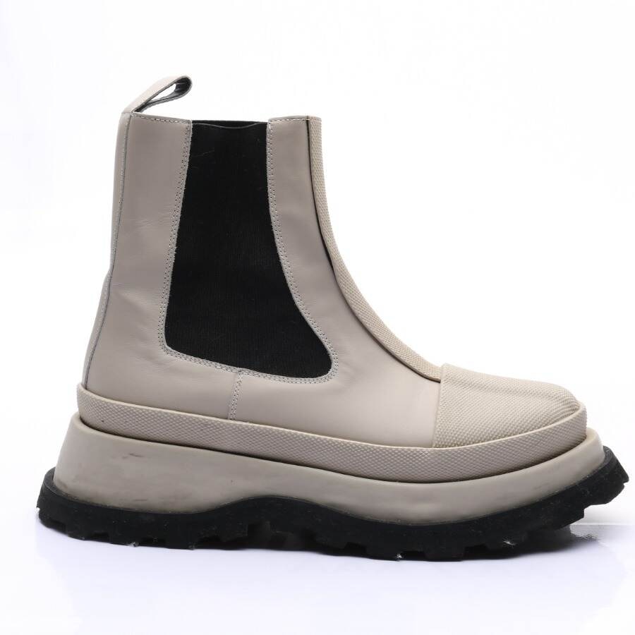 Image 1 of Boots EUR 36 Beige in color White | Vite EnVogue