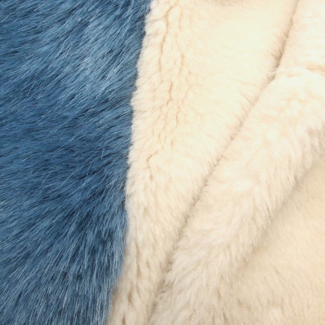 Image 5 of Winter Coat 36 Beige in color White | Vite EnVogue