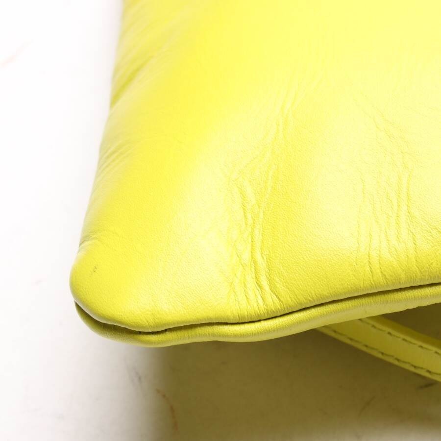 Bild 4 von Schultertasche Gelb in Farbe Gelb | Vite EnVogue