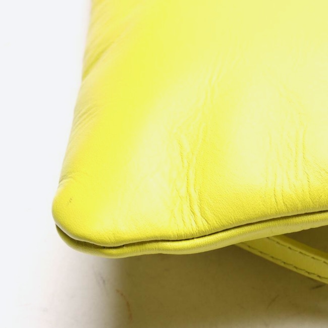 Bild 4 von Schultertasche Gelb in Farbe Gelb | Vite EnVogue
