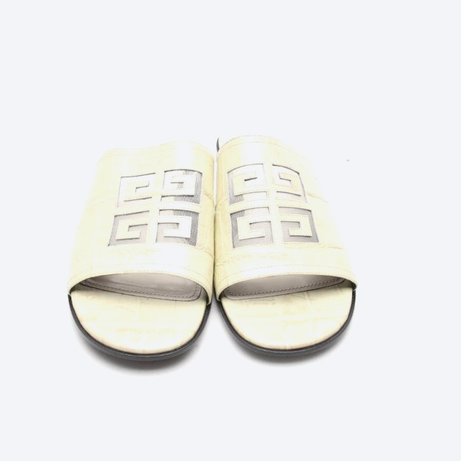 Image 2 of Sandals EUR 40 Beige in color White | Vite EnVogue